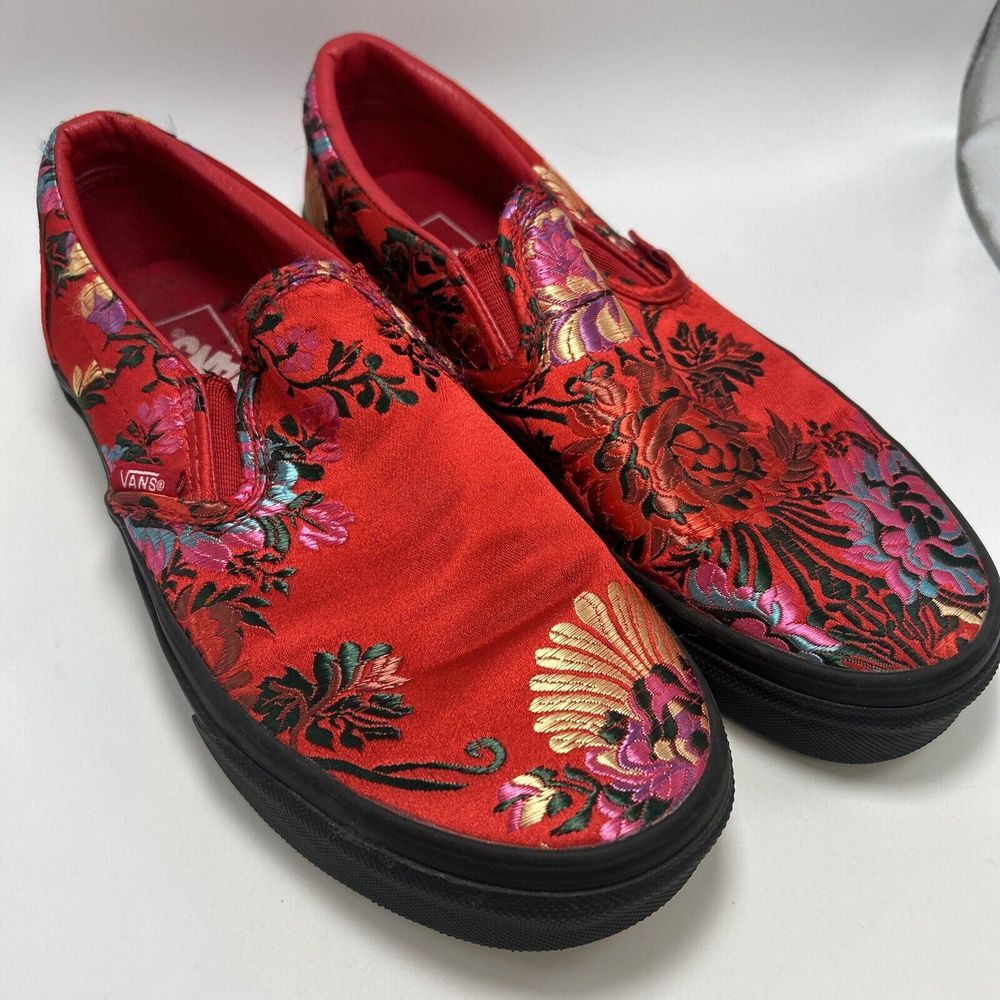 Vans Red Sneakers Classic Style